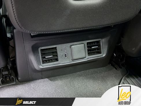 Used 2023 GMC Sierra 1500 Elevation image 25
