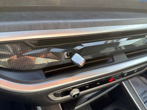 Used 2024 BMW X5 xDrive40i w/ Premium Package image 64