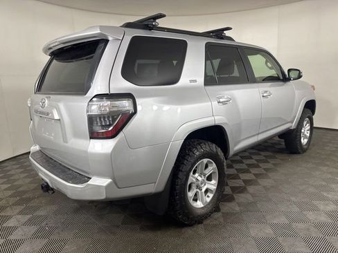 Used 2019 Toyota 4Runner SR5 Premium AWD/4WD image 3