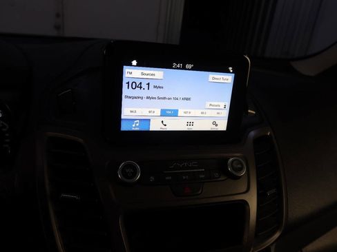 Used 2020 Ford Transit Connect XL image 28