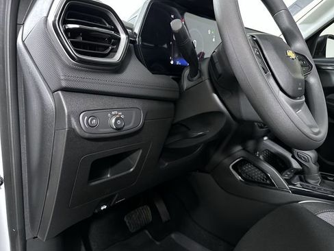 New 2026 Chevrolet TrailBlazer LS w/ LS Convenience Package FWD image 18