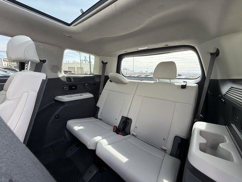 Used 2024 Hyundai Santa Fe Calligraphy image 8