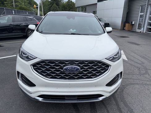 Used 2020 Ford Edge Titanium w/ Equipment Group 301A AWD/4WD image 2