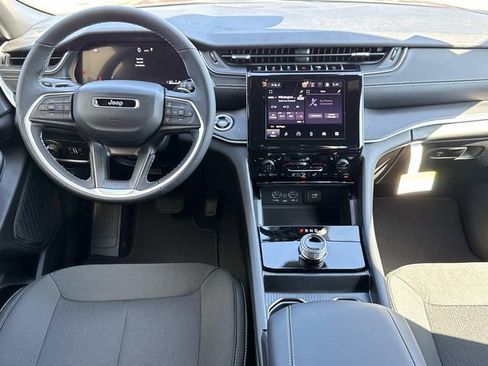New 2026 Jeep Grand Cherokee Laredo X AWD/4WD image 3