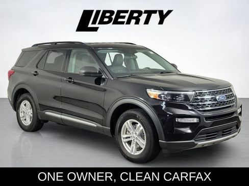Certified 2022 Ford Explorer XLT w/ Equipment Group 202A AWD/4WD image 1