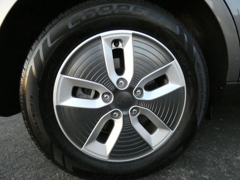 Used 2018 Kia Soul EV image 17