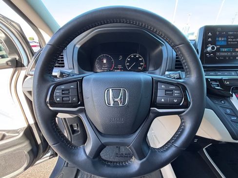 Certified 2025 Honda Odyssey EX-L image 24