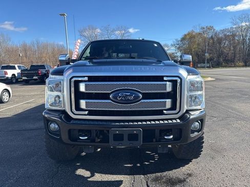 Used 2016 Ford F250 Platinum w/ Platinum Package image 8
