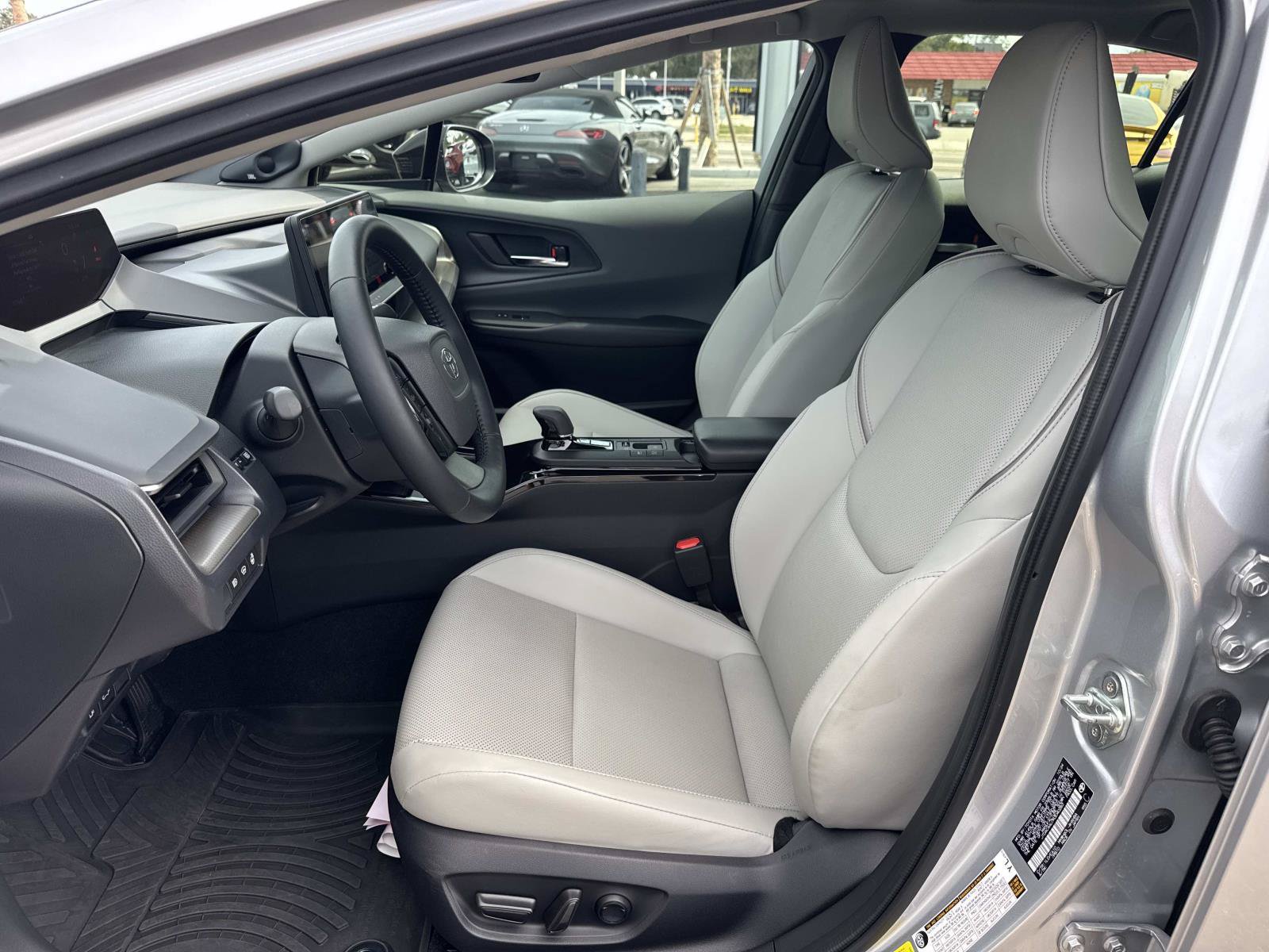 Used 2024 Toyota Prius Limited FWD image 20