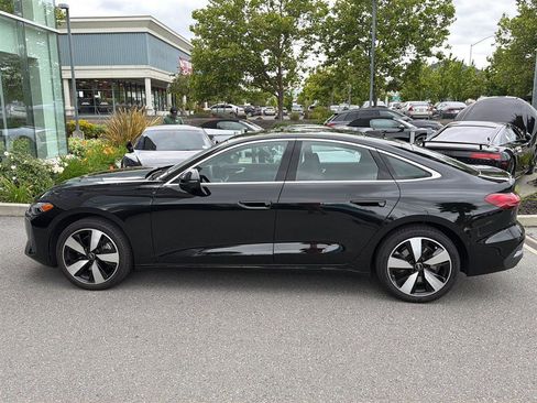Used 2025 Audi A5 2.0T Prestige w/ 19" Wheel Package AWD/4WD image 9