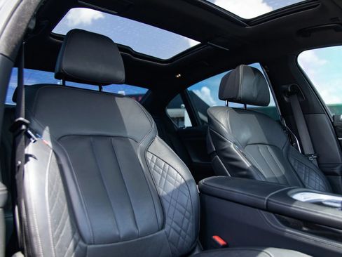 Used 2020 BMW 740i w/ M Sport Package RWD image 24
