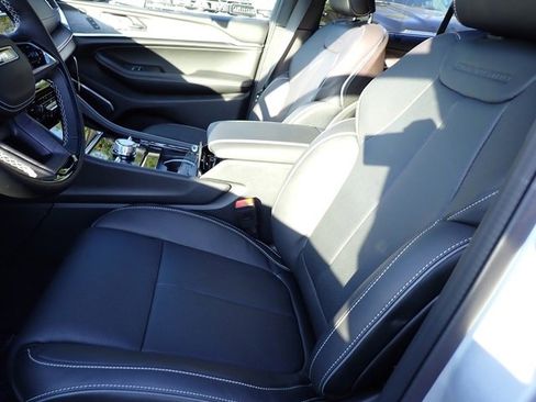 New 2025 Jeep Grand Cherokee Overland w/ Adv Protech Group III image 13