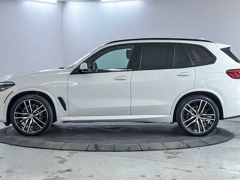 Used 2022 BMW X5 xDrive40i w/ M Sport Package image 5