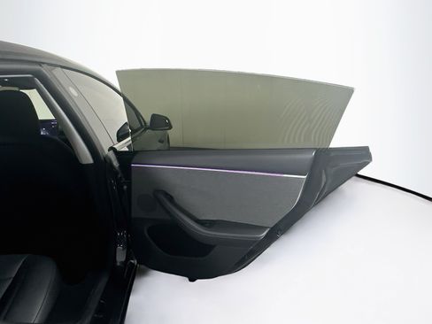 Used 2025 Tesla Model 3 RWD image 29