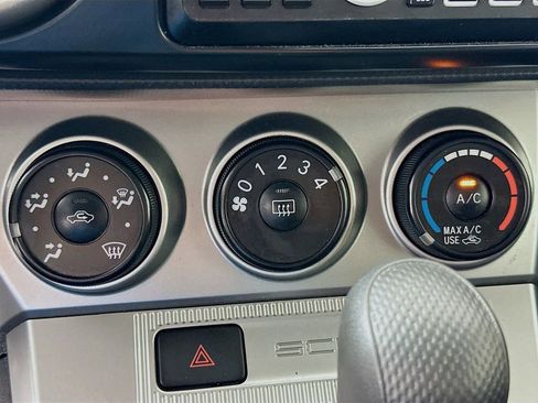 Used 2011 Scion xB image 14