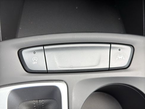 New 2026 Chevrolet Trax LS w/ LS Convenience Package FWD image 23