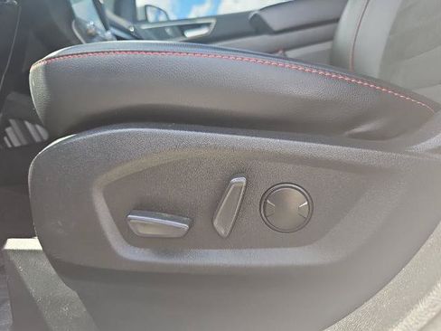 Certified 2024 Ford Edge ST-Line AWD/4WD image 28