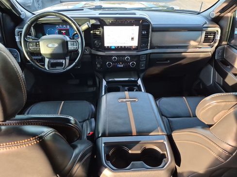 Used 2024 Ford F350 Platinum w/ Tremor Off-Road Package AWD/4WD image 31