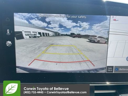 Used 2024 Hyundai Elantra SEL FWD image 13