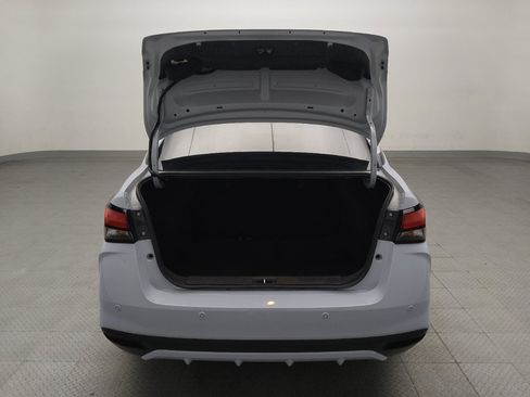 Used 2025 Nissan Versa SR w/ Trunk Package FWD image 29