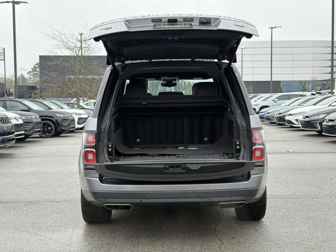 Used 2020 Land Rover Range Rover HSE image 12
