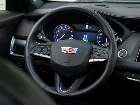 Certified 2023 Cadillac XT4 Premium Luxury w/ Cold Weather Package image 13