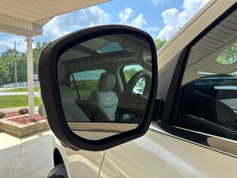 Used 2025 Ford Expedition Max Platinum AWD/4WD image 42