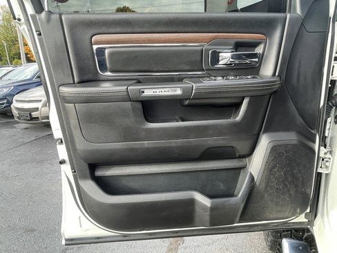 Used 2017 RAM 2500 Laramie image 13