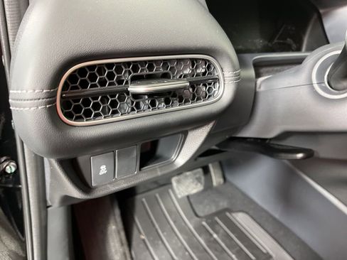 New 2026 Honda HR-V EX-L image 25