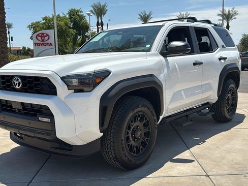 Used 2026 Toyota 4Runner TRD Off-Road Premium AWD/4WD image 4