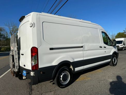 Used 2018 Ford Transit 250 148 Medium Roof RWD image 6