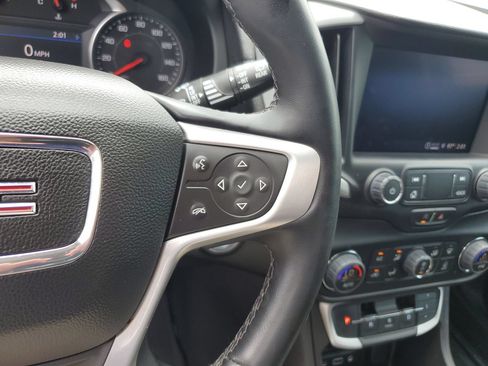 Used 2023 GMC Terrain SLT w/ LPO, Floor Liner Package AWD/4WD image 29
