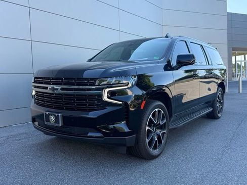 Used 2022 Chevrolet Suburban RST w/ Luxury Package AWD/4WD image 1