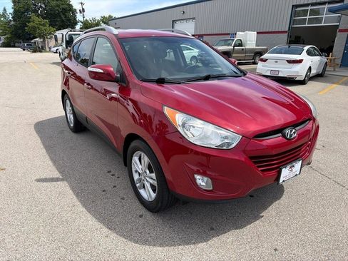 Used 2013 Hyundai Tucson GLS FWD image 2