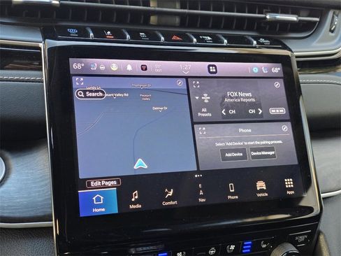 Used 2023 Jeep Grand Cherokee 4WD 4xe w/ Luxury Tech Group II image 34