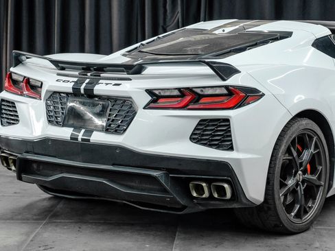 Used 2021 Chevrolet Corvette Stingray Preferred Cpe w/ Z51 Performance Package RWD image 11