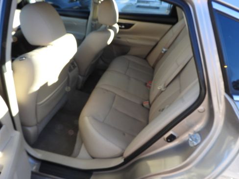 Used 2014 Nissan Altima 2.5 SL w/ Technology Package image 8