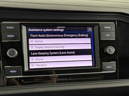 Used 2024 Volkswagen Jetta S image 29