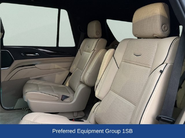 Certified 2021 Cadillac Escalade Premium Luxury w/ Driver Assist Tech Package AWD/4WD image 16