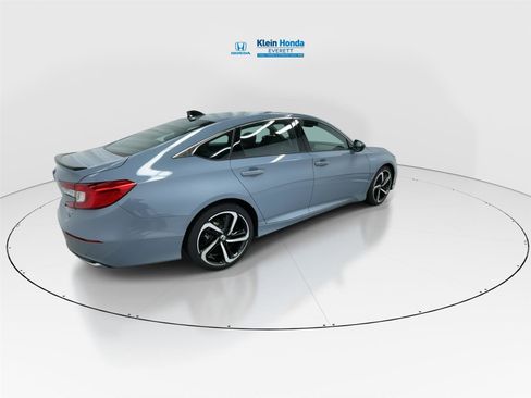 Used 2022 Honda Accord Sport image 2