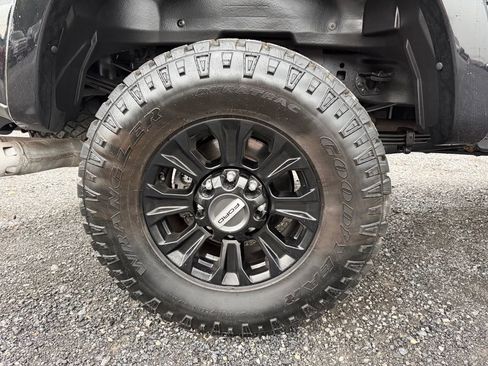 Used 2022 Ford F250 Lariat w/ Tremor Off-Road Package AWD/4WD image 20