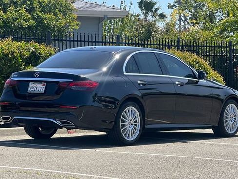 Used 2022 Mercedes-Benz E 350 Sedan image 4