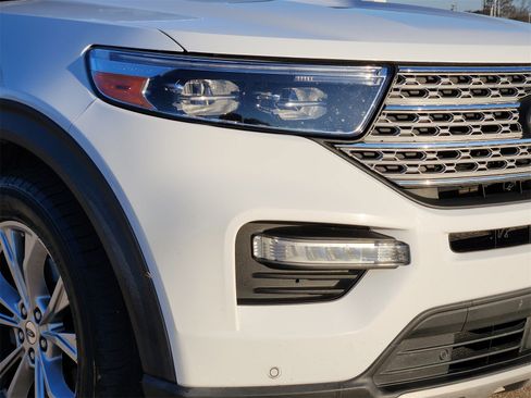 Used 2021 Ford Explorer Limited w/ Equipment Group 301A image 9