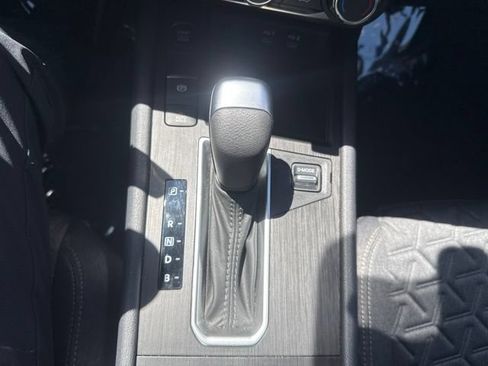 Used 2025 Nissan Kicks SV FWD image 18