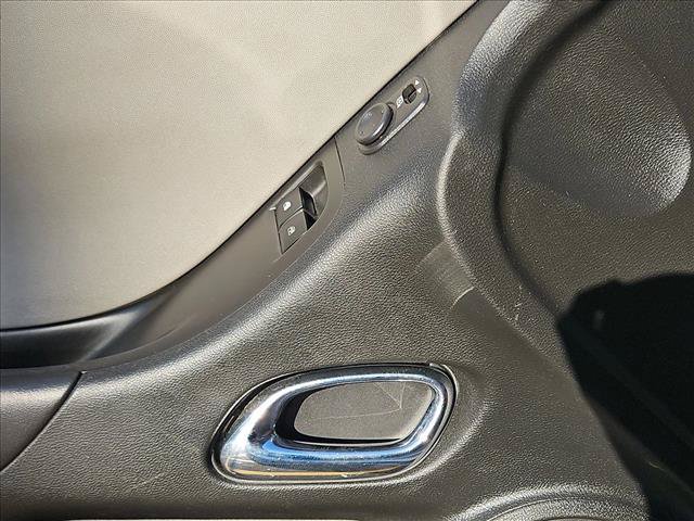 Used 2011 Chevrolet Camaro LS RWD image 12