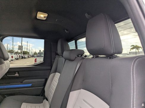 Used 2024 Toyota Tacoma TRD Sport image 16