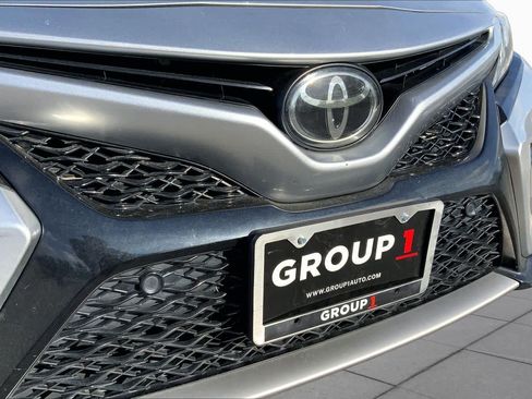 Used 2018 Toyota Camry XSE FWD image 29