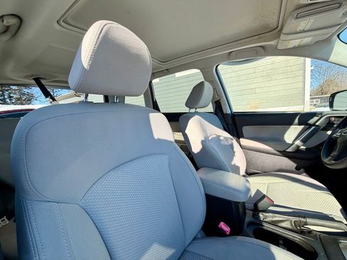 Used 2015 Subaru Forester 2.5i Premium w/ All-Weather Package image 14
