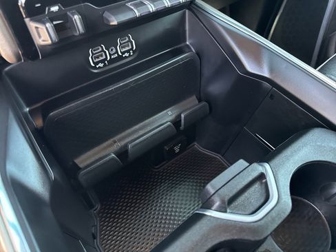 Used 2022 RAM 2500 Laramie image 36