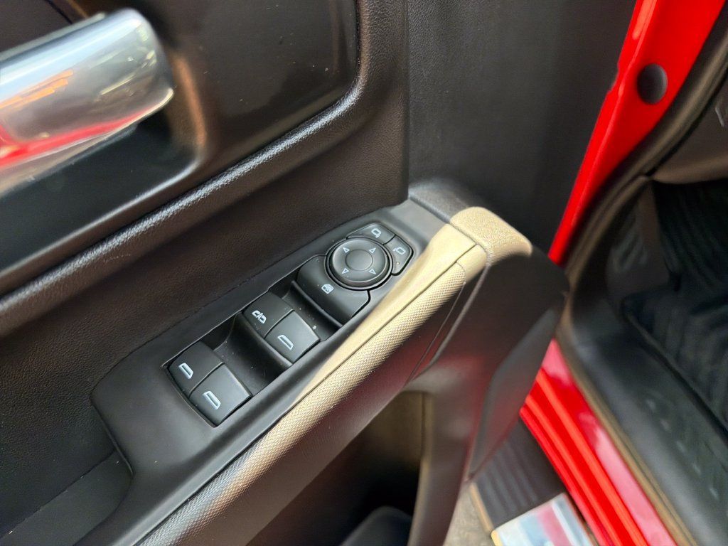 Used 2019 Chevrolet Silverado 1500 Custom w/ Custom Value Package RWD image 19